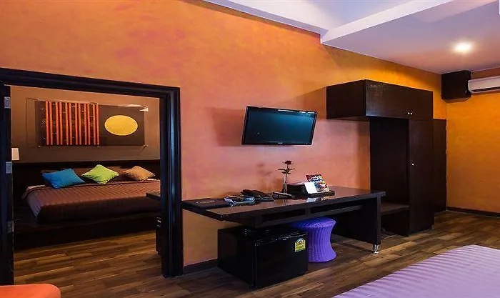 Bed & Breakfast Third Rock Bangkok