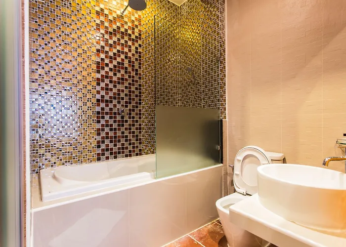 Third Rock 3* Bangkok
