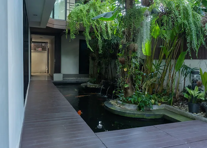 Third Rock 3* Bangkok