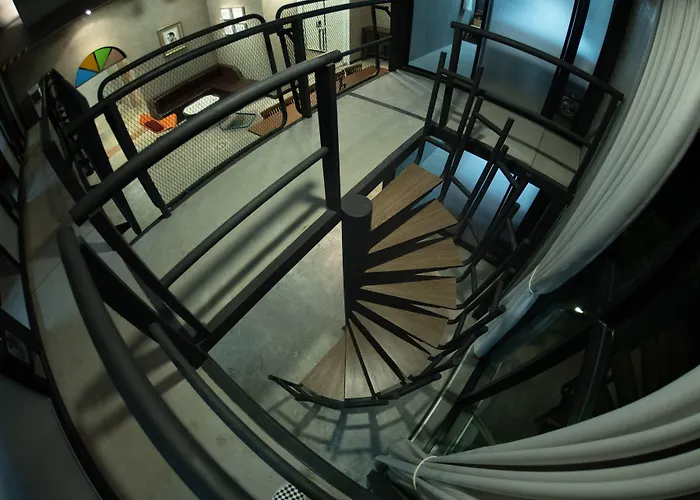Bed & Breakfast Third Rock Bangkok
