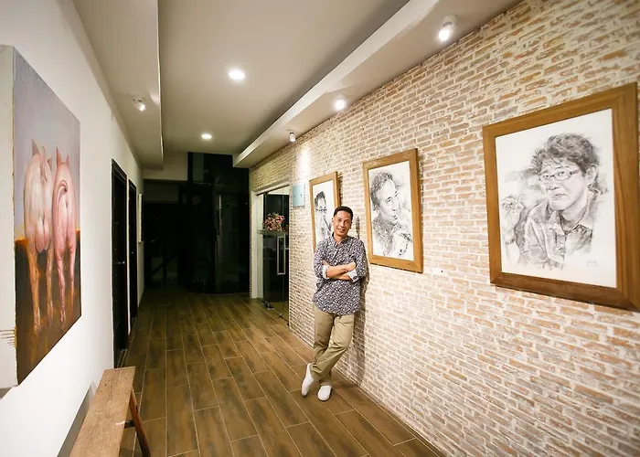Third Rock 3* Bangkok